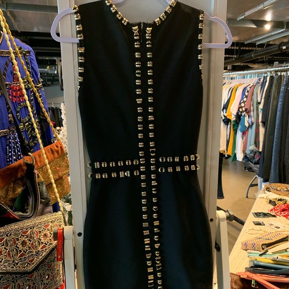 Black & Gold - Picture 2 of 3